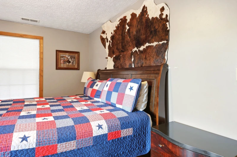 Quaint Cabin on Cosby Creek