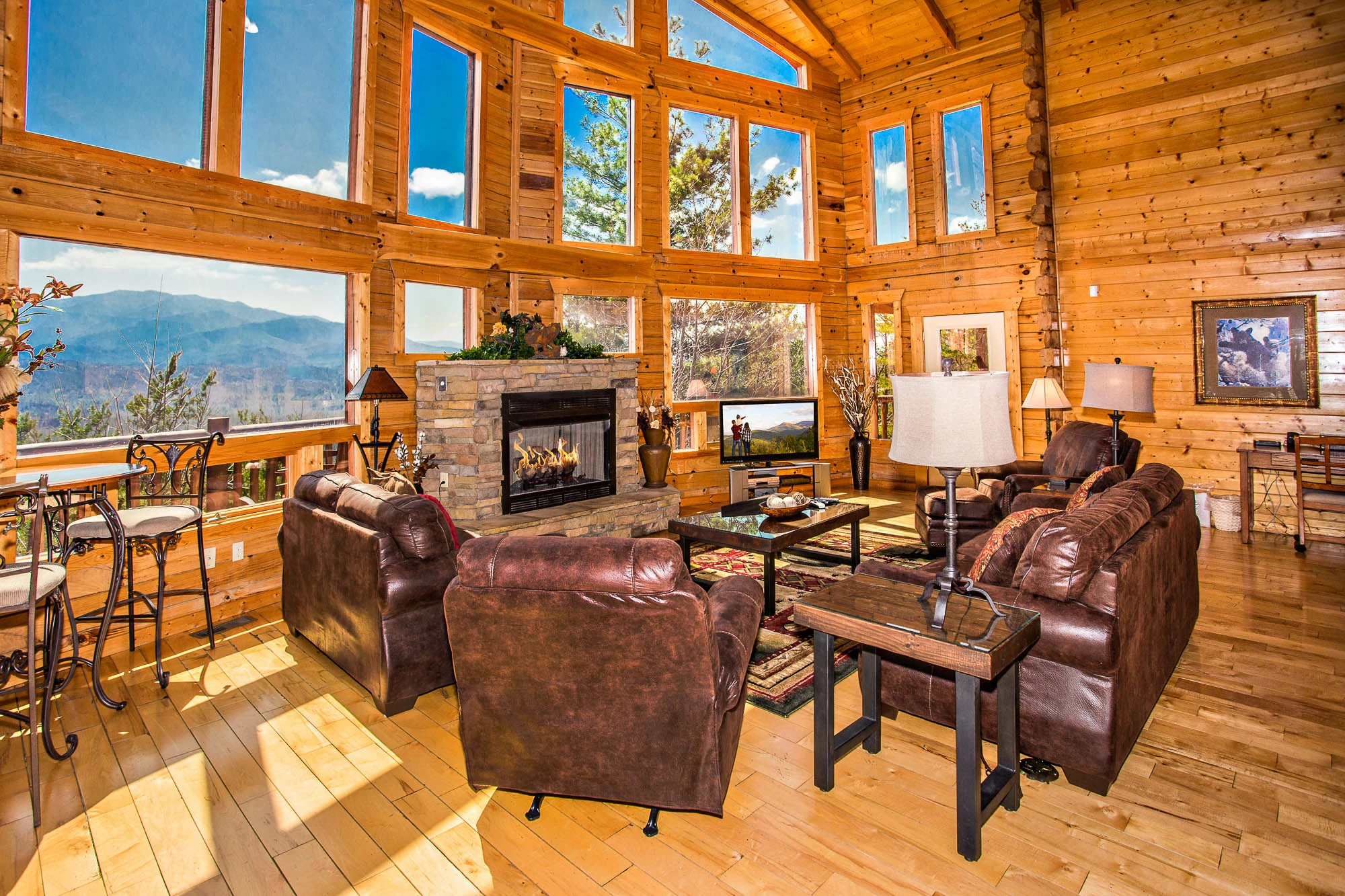 Linger Lodge - 4 Bedroom Gatlinburg Cabin Rental