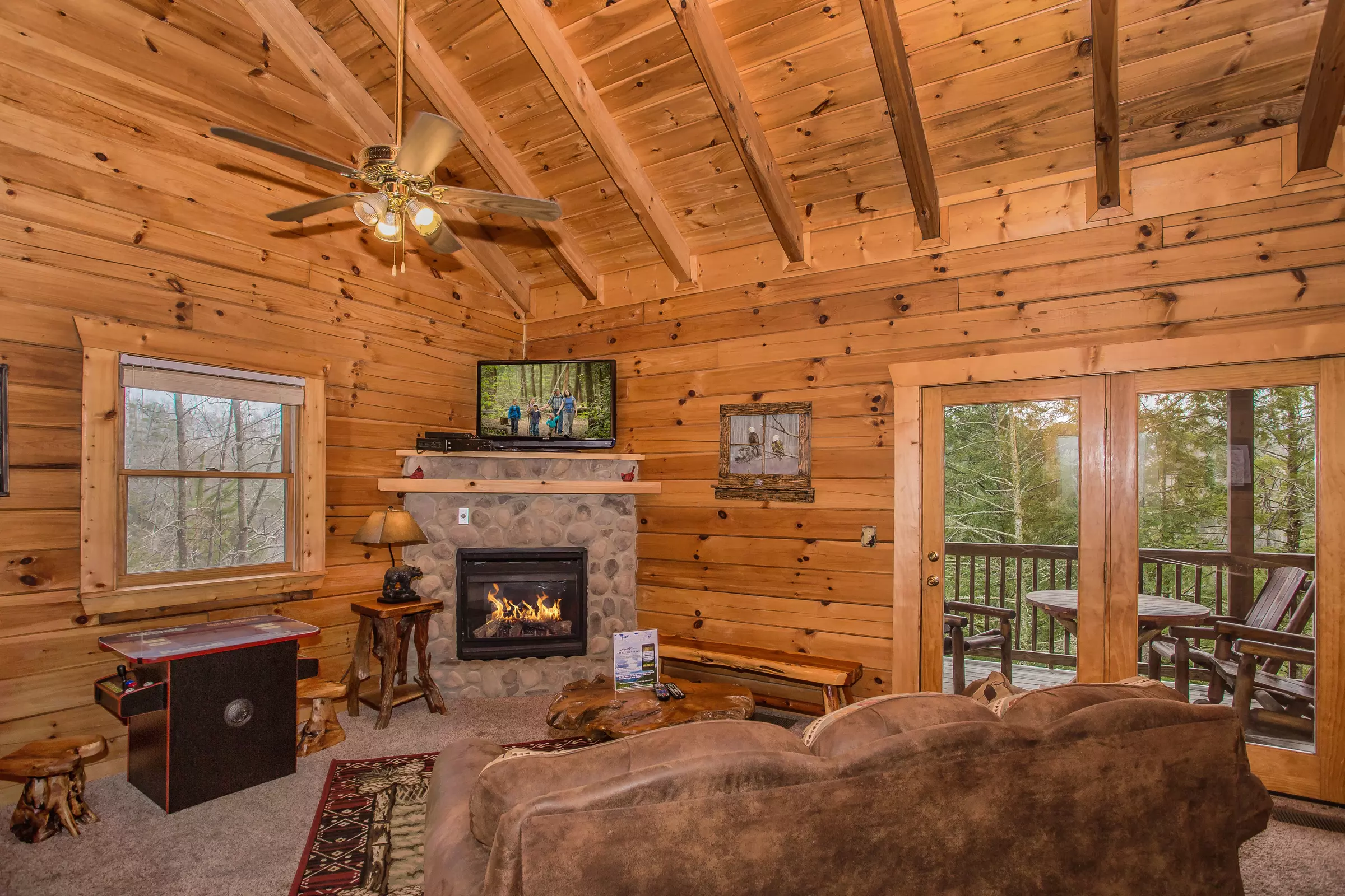 Naughty By Nature - 1 Bedroom Gatlinburg Cabin Rental