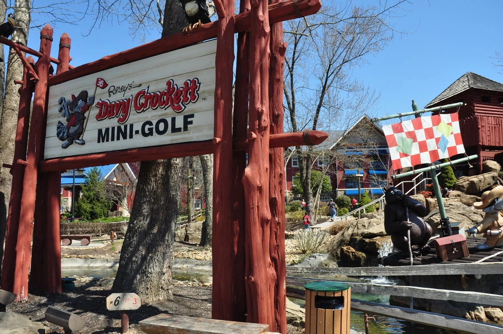 Ripley's Davy Crockett Mini-Golf course