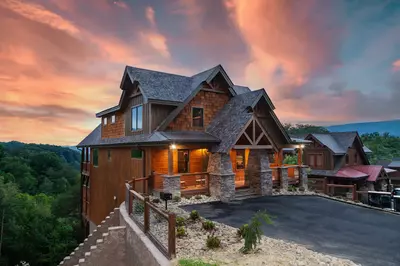 Alpine Mountain Lodge