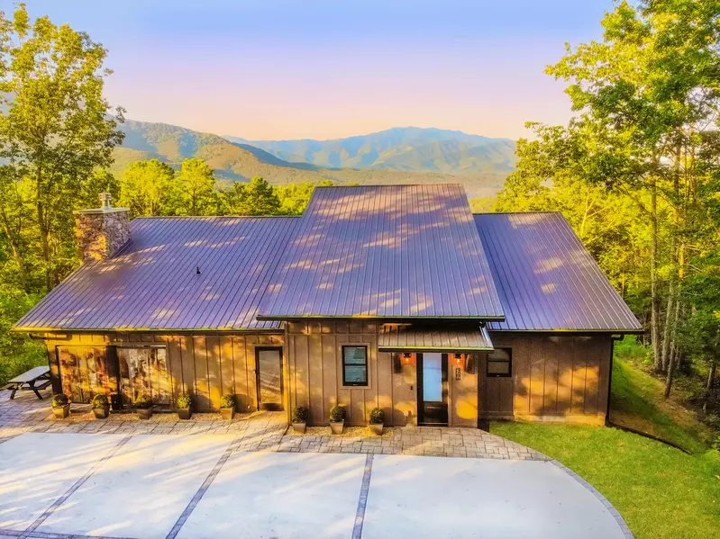 Gatlinburg Mountain Romance