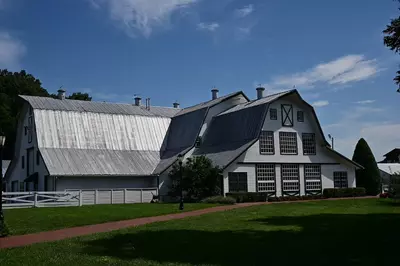 The Apple Barn & Cider Mill