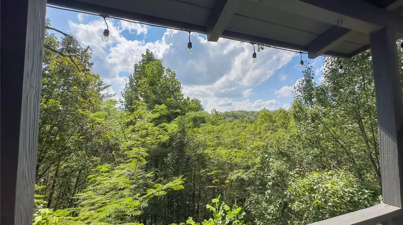 Misty Mountain Retreat