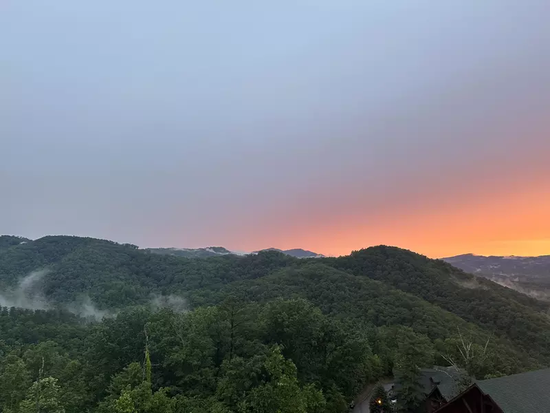 Amazing Adventure Lodge