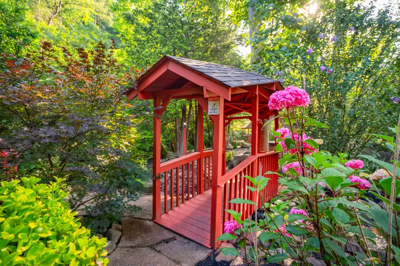 Bear Lodge at Bent Creek