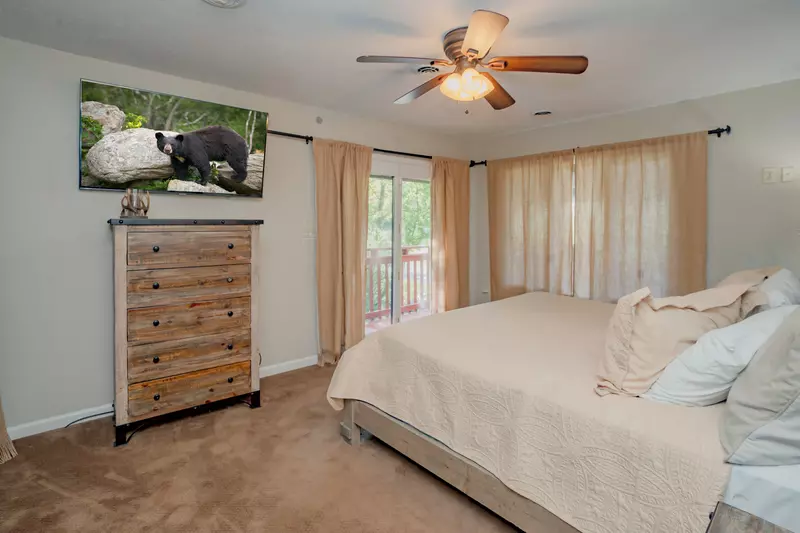 Bear Lodge at Bent Creek