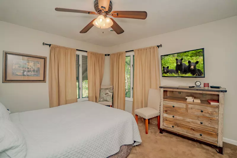 Bear Lodge at Bent Creek