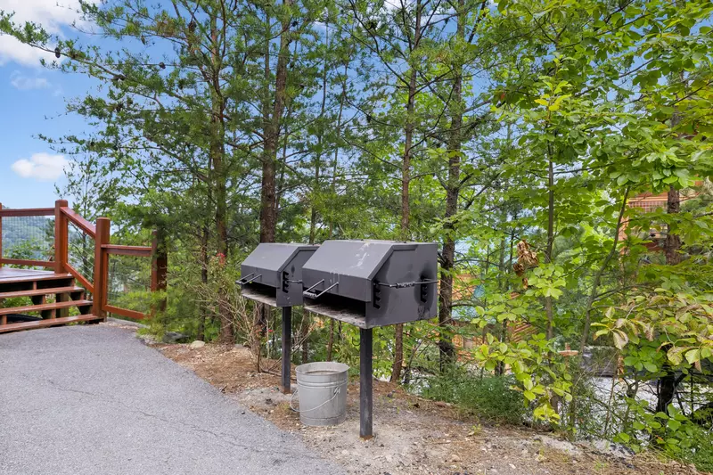 Amazing Adventure Lodge