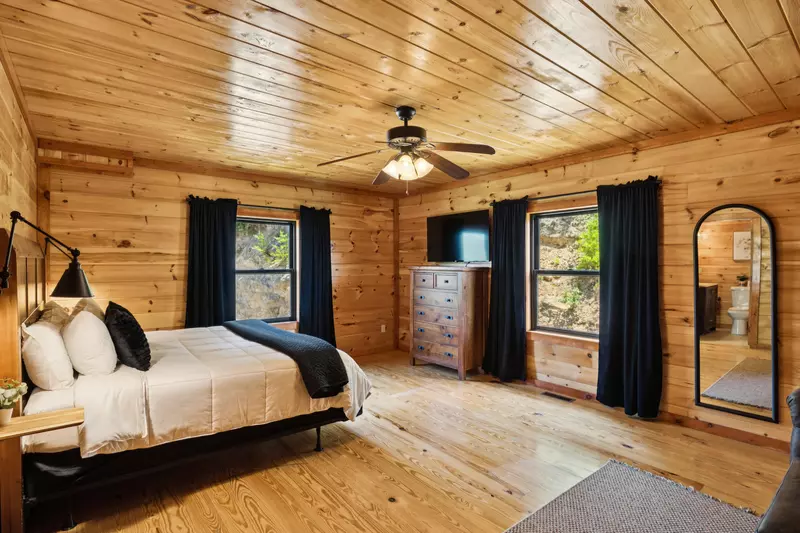 Amazing Adventure Lodge