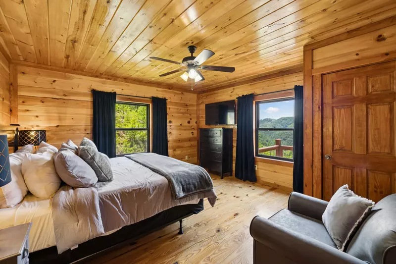 Amazing Adventure Lodge