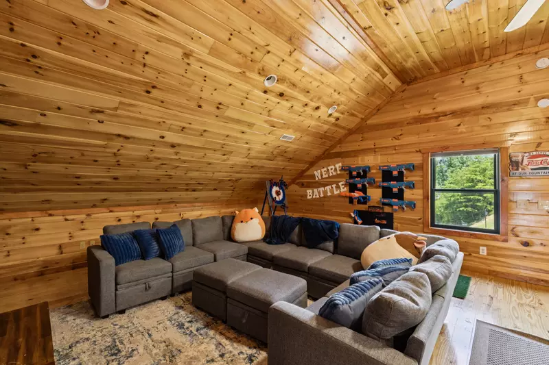 Amazing Adventure Lodge