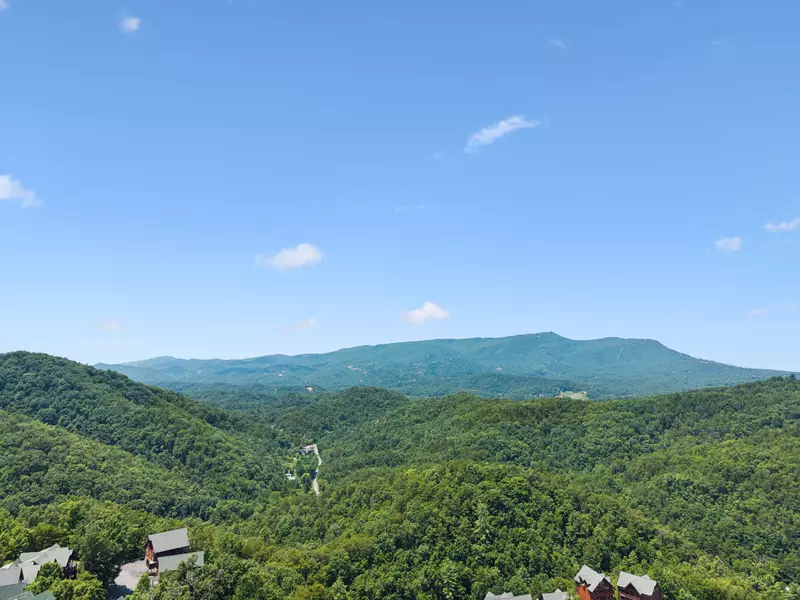 Amazing Adventure Lodge