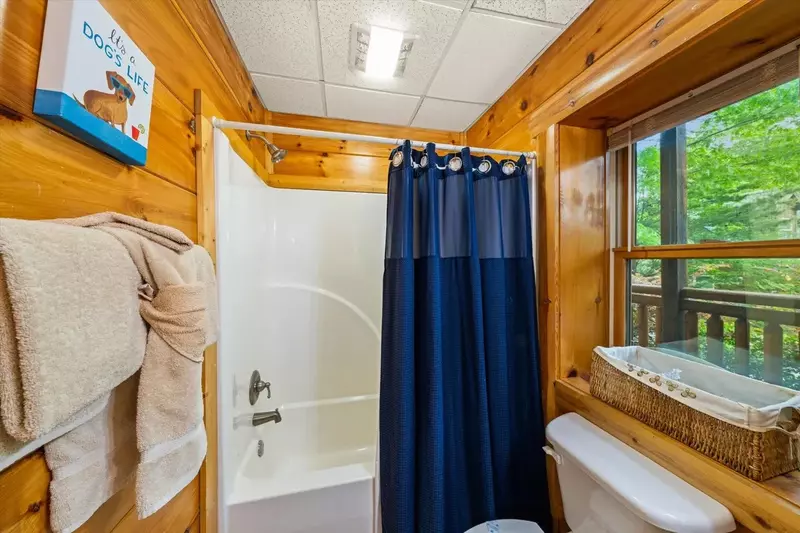 Keaton's Star Spangled Cabin