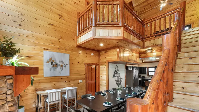 Amazing Adventure Lodge