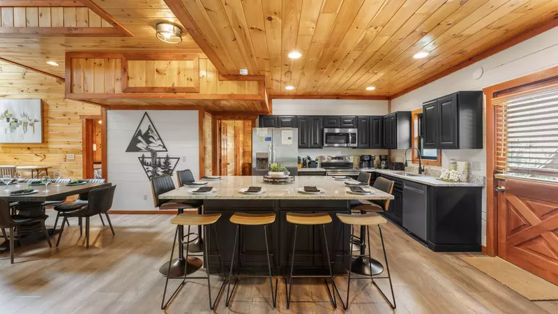 Amazing Adventure Lodge