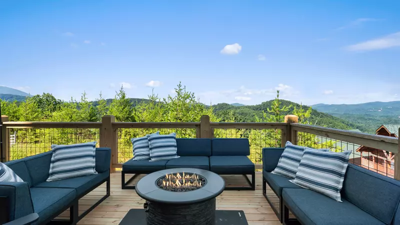 Amazing Adventure Lodge