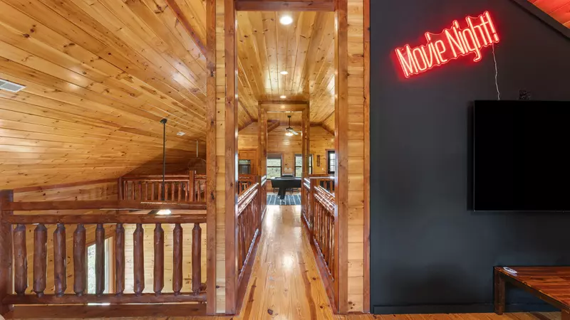 Amazing Adventure Lodge