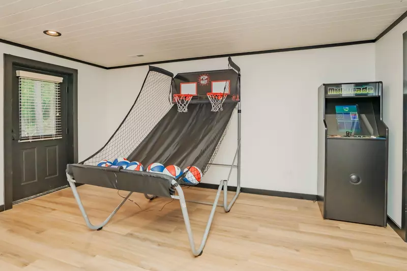 Mountaintop Island Views