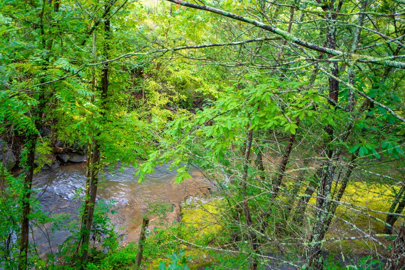 Keaton's Knotty Hideaway