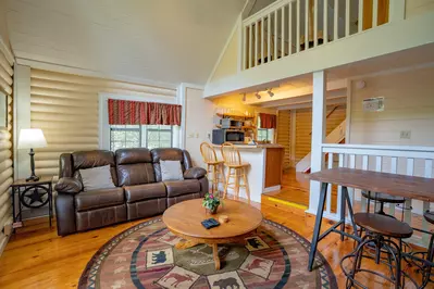 Keaton's Knotty Hideaway