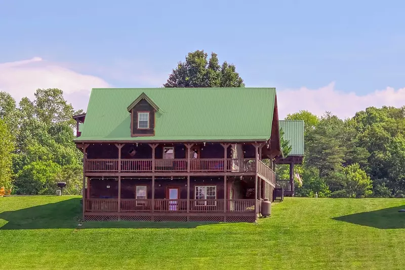 Mulbeary Mountain Cabin
