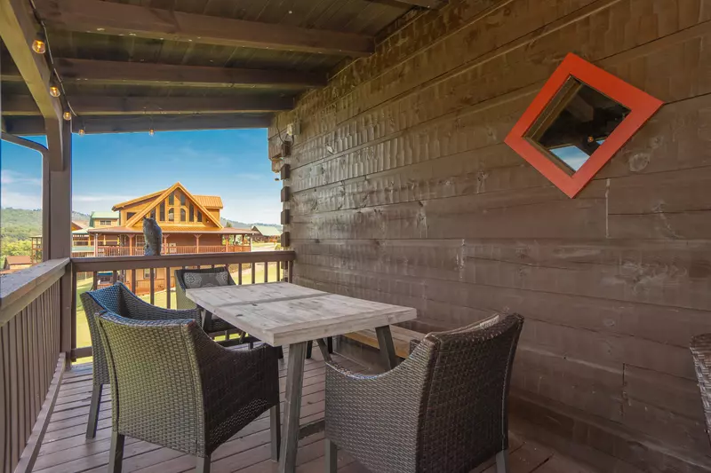 Mulbeary Mountain Cabin