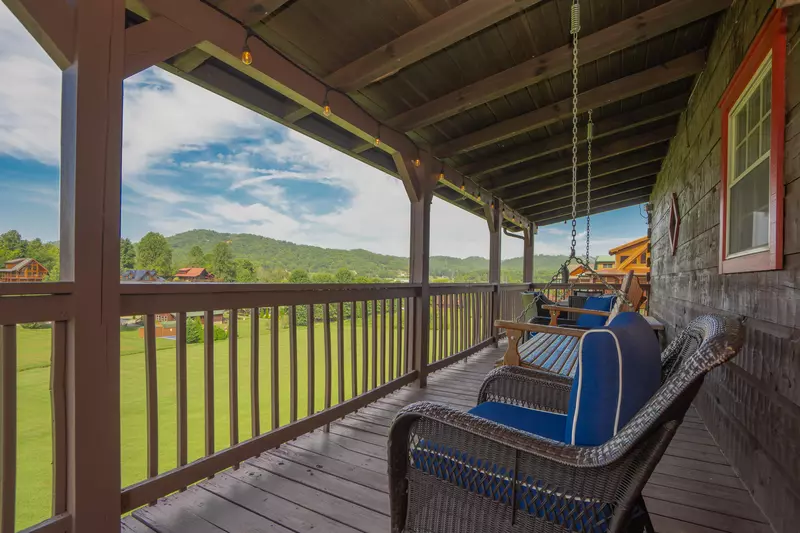 Mulbeary Mountain Cabin