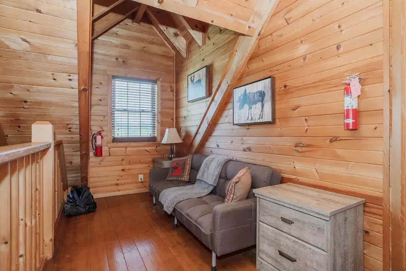 Mulbeary Mountain Cabin