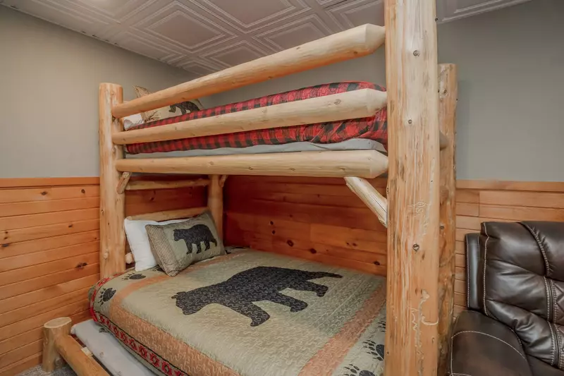 Mulbeary Mountain Cabin