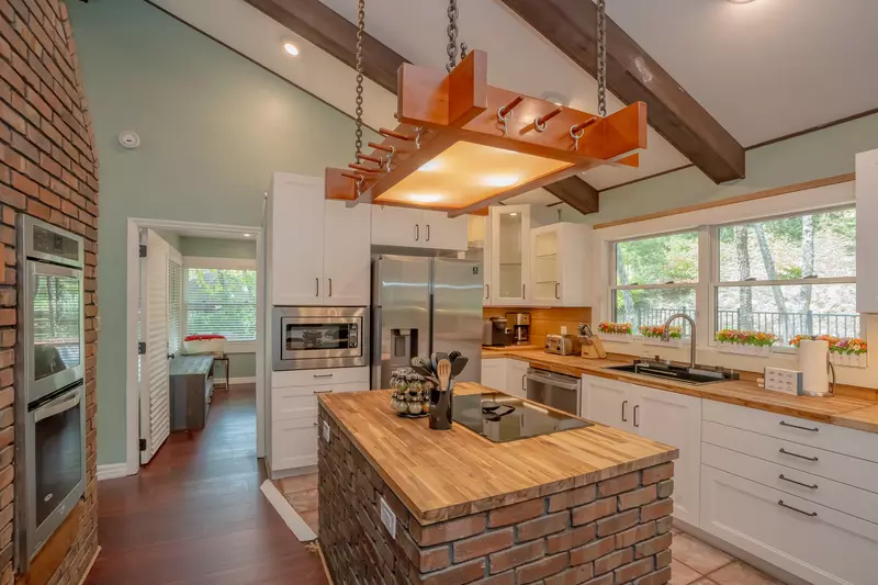 The Manor @ Smoky Mountains Estate