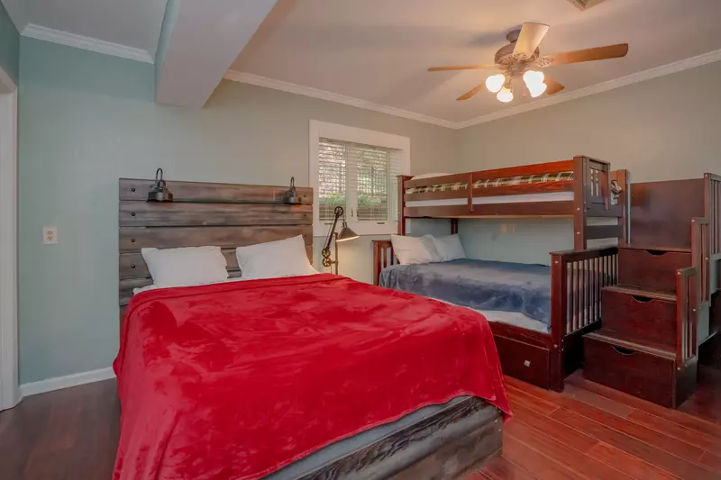 The Manor @ Smoky Mountains Estate