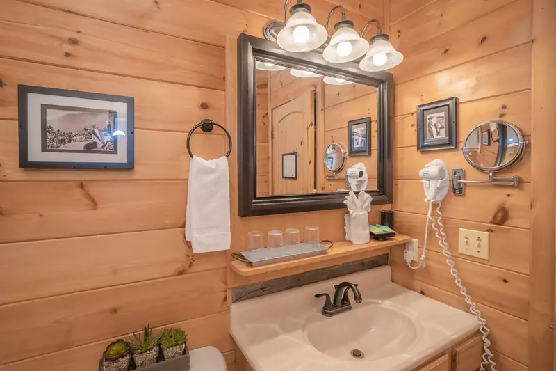 Forest View Hideaway