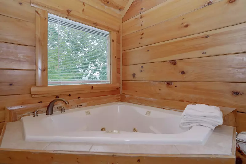 Keaton's Star Spangled Cabin